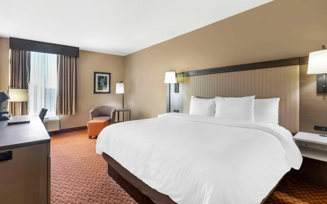Best Western Plus Kendall Hotel & Suites