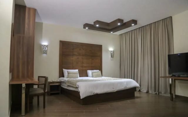 Eden Hotel