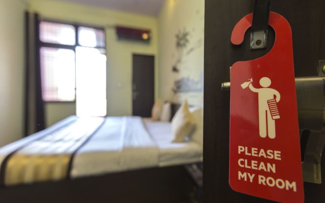 OYO 7794 Hotel Raghukul