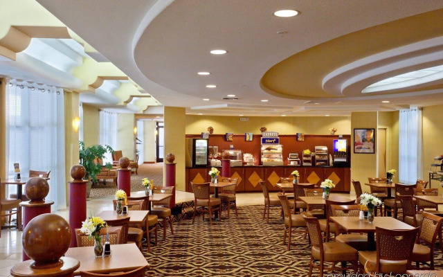Holiday Inn Express Sacramento Convention Center