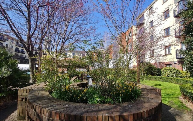 Modern 1-bedroom Close to the Liffey