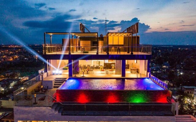 The Marron Hotel