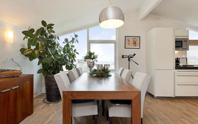 Lovely Family Villa With Garden in Kamperland