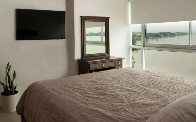 Departamento Riverfront 2, Puerto Santa Ana, Guayaquil
