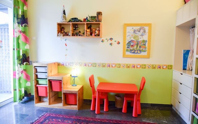Family Apartment in Nea Smirni