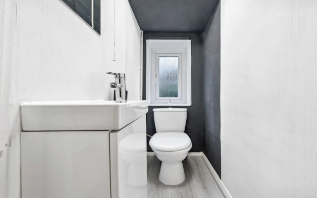 Luxe Stays - Sleeps 7 - Jacuzzi