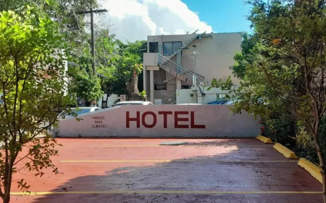 Carey House Hotel