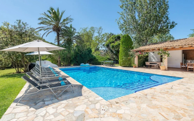 Villa Can Toni in Port de Pollen a