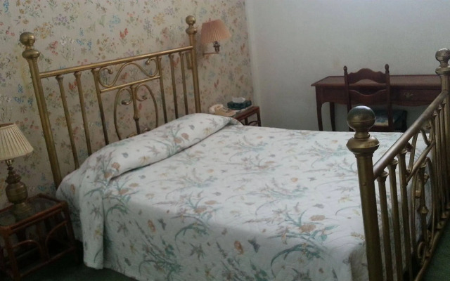 Summer Holiday Hotel