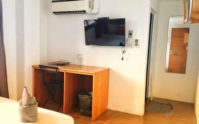 I Room Hotel