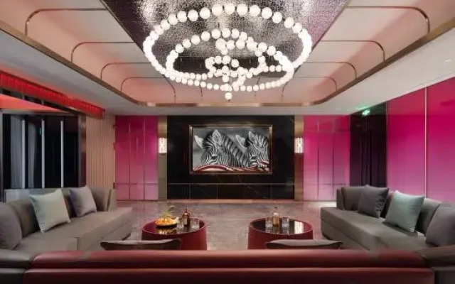Radisson RED Guang Zhou South Railway Station