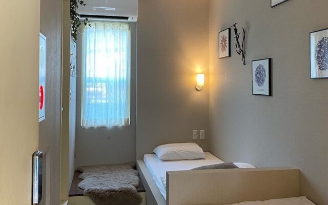 The Wardrobe Hostel Roppongi