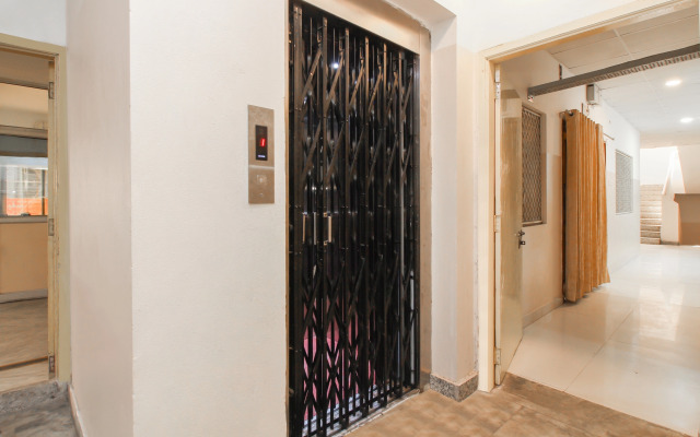 OYO 37499 Saba Service Apartments