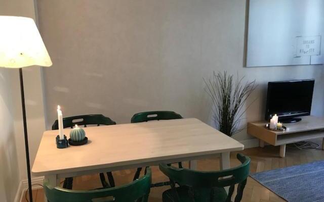 Stylish & light 2 room apartment in SoFo, 60sqm