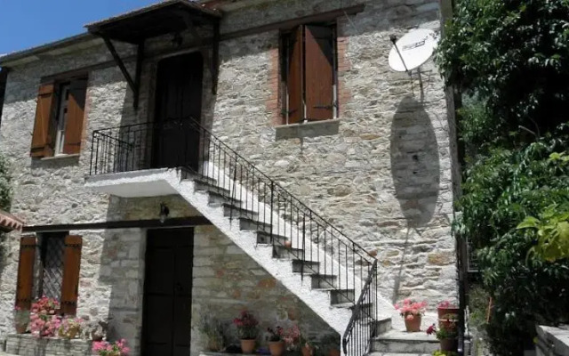Tsorni Hill Cottage