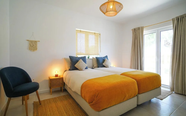 Birds of Paradise - Boutique surf lodge