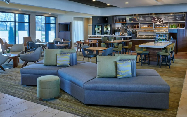 Courtyard by Marriott Indianapolis Castleton