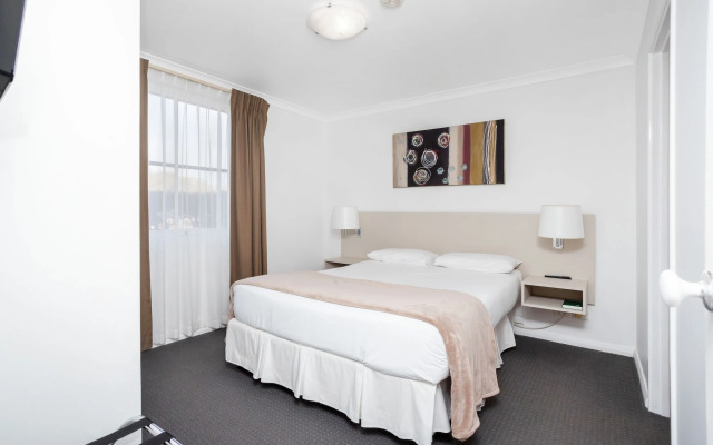 Hillarys Harbour Resort