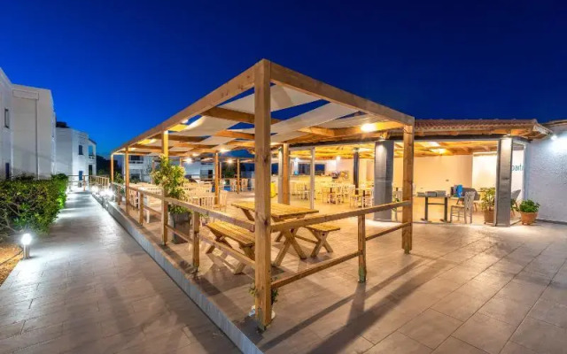 Aelia Apartments