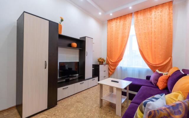 Пять звезд на улице Декабристов