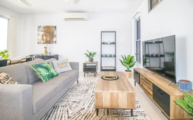 ZEN CENTRAL CBD - 3 Bedroom Apartment
