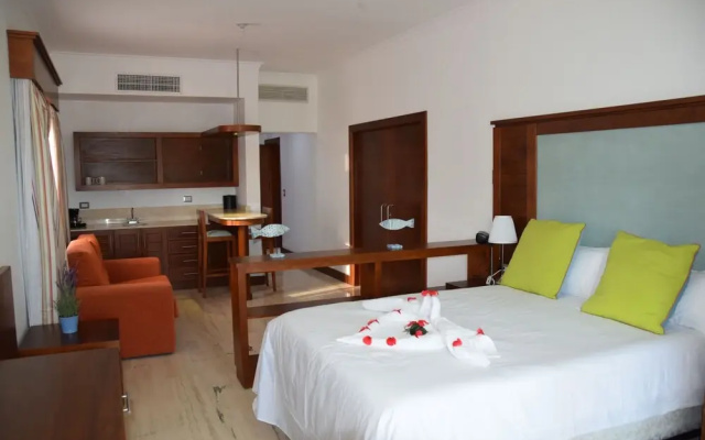 Sunset boutique hotel  All-Suites