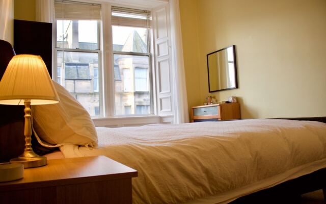 2 Bedroom Bruntsfield Apartment