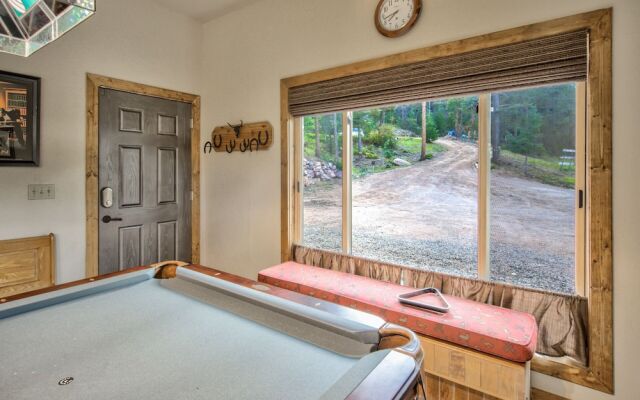 Mountain Getaway Cabinhot Tub & Pool Table4bd