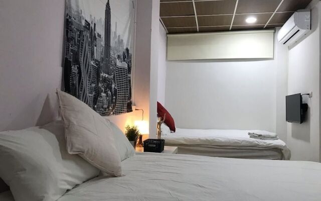 Taichung Zhonghua Road Nostalgic Inn