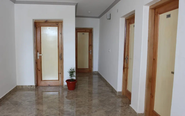 Hotel Leh Residency