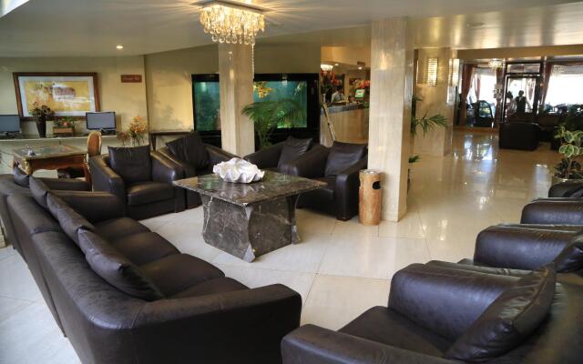 Ravine Hotel