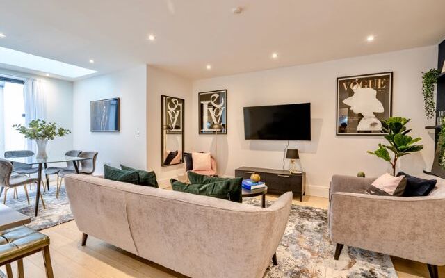 Lincolns Inn Apartments, London
