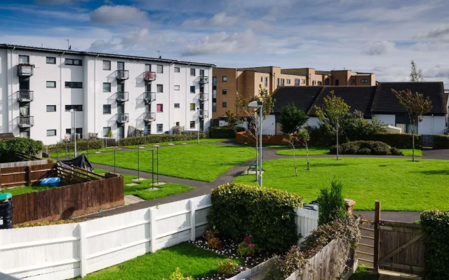 Elforma - Tudsbery House