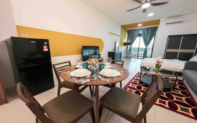 Netizen Cheras Residence by Emily in Town