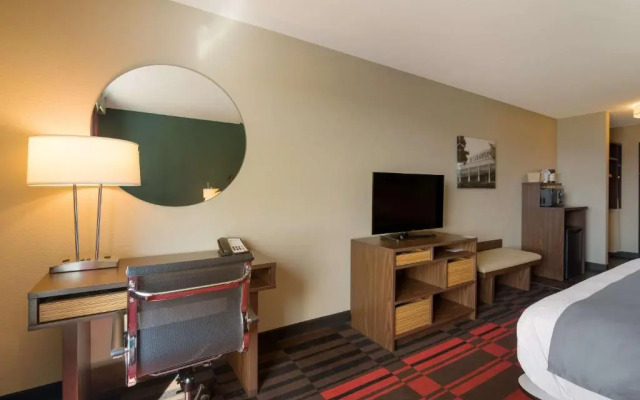 Super 8 Bismarck North