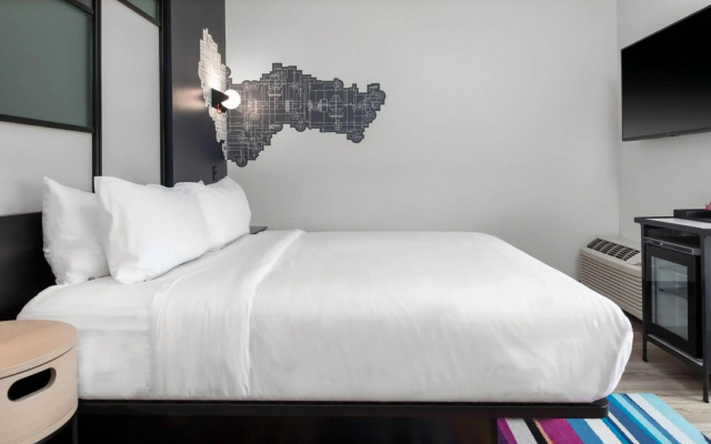 Aloft Savannah Airport
