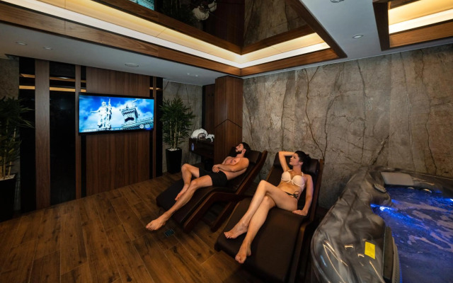 Sky hotel