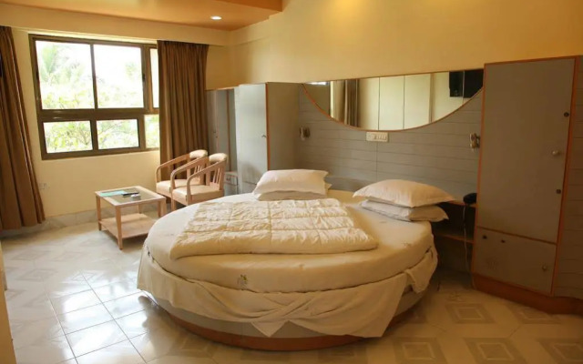 Hotel Ravi Kiran