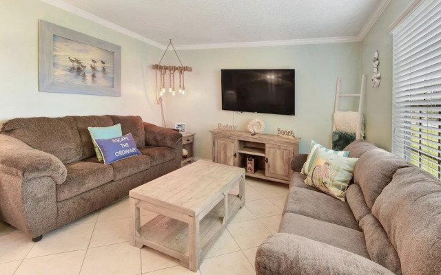 Seaside Villas 18 by Vtrips