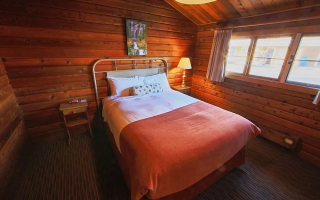 Jasper House Bungalows