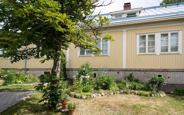 Roost Niklaksenkatu
