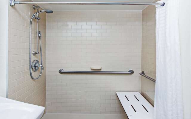 MainStay Suites Kansas City Overland Park