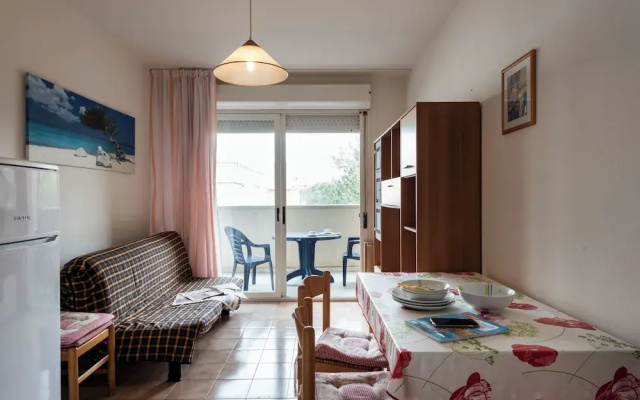 Bright Apartment Just Steps From the Beach