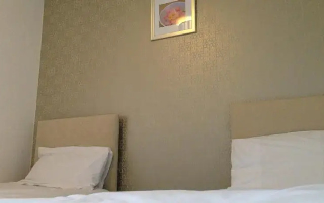 Alder House Hotel