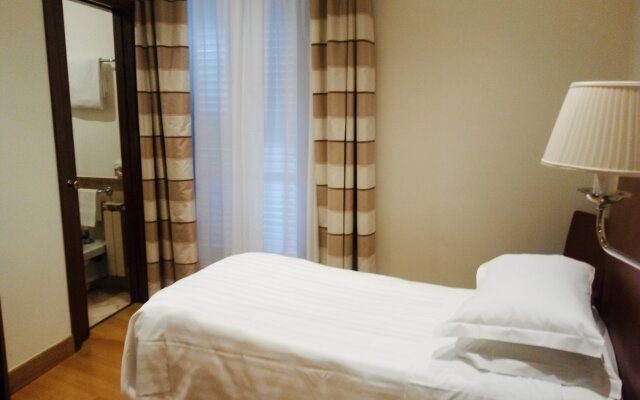 Hotel Albergo Santa Chiara
