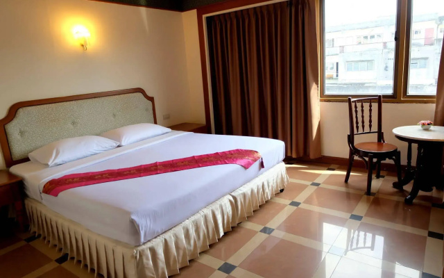Vieng Thong Hotel