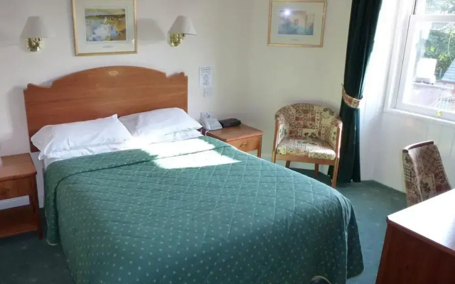 Somerton House Hotel