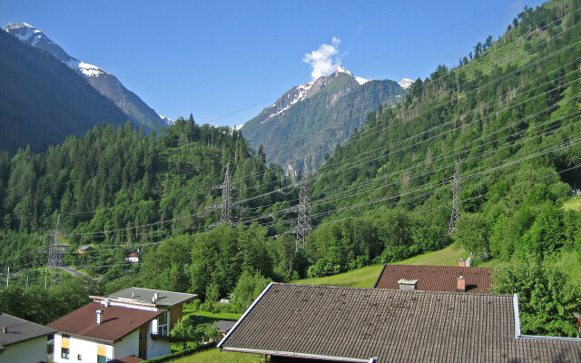 Haus Kitzsteinhorn 6 by Alpen Apartments