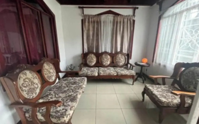 Rivera Family Airport Apartments