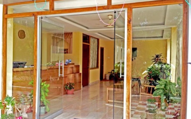 Hotel Neha Palace